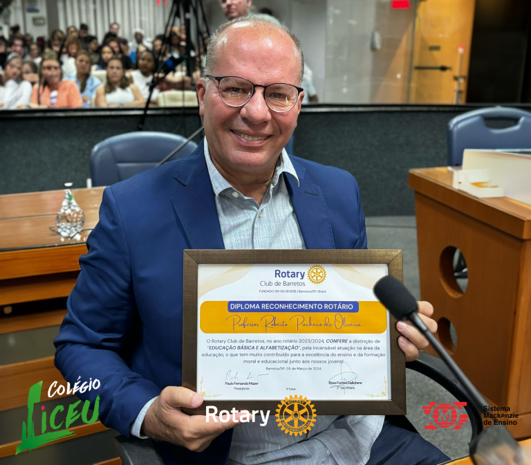 Leia mais sobre o artigo Prof. Roberto Pacheco recebe homenagem do Rotary Club por sua dedicação à Educação básica e alfabetização