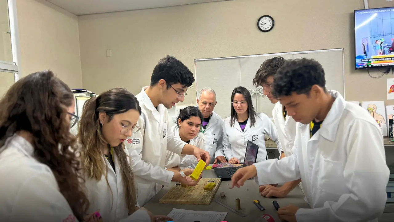 Laboratório de Ciências 03