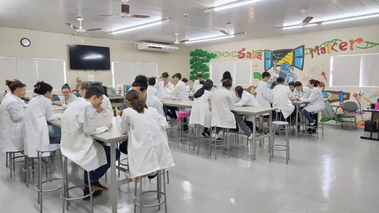 Laboratório de Ciências 05