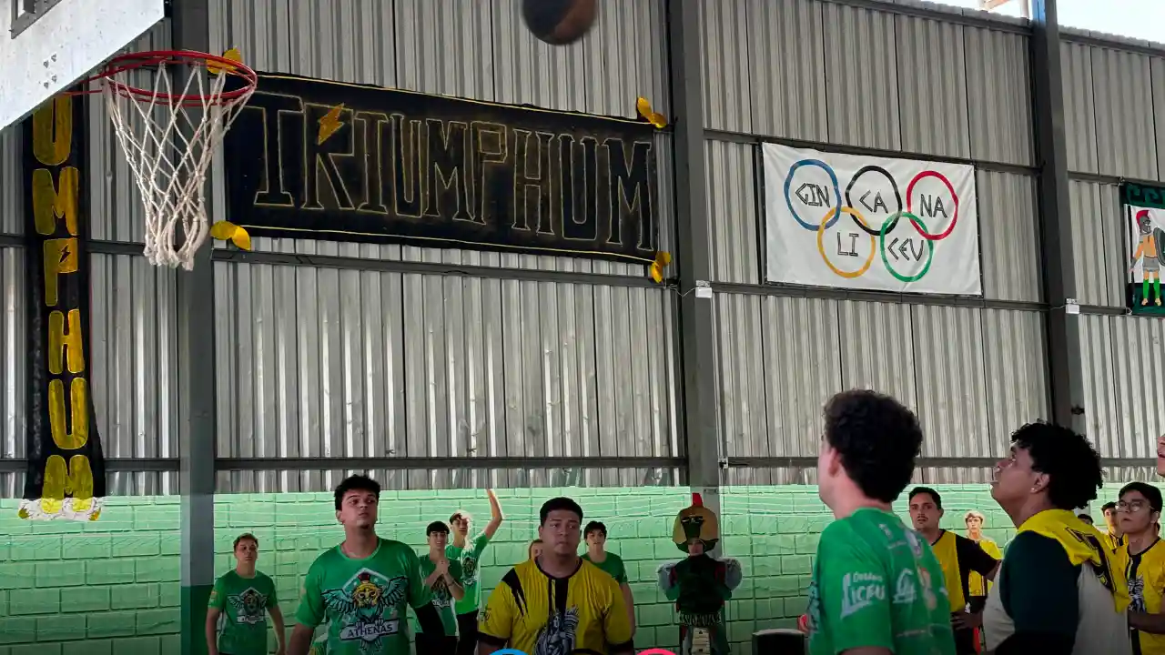 Quadra Poliesportiva 06